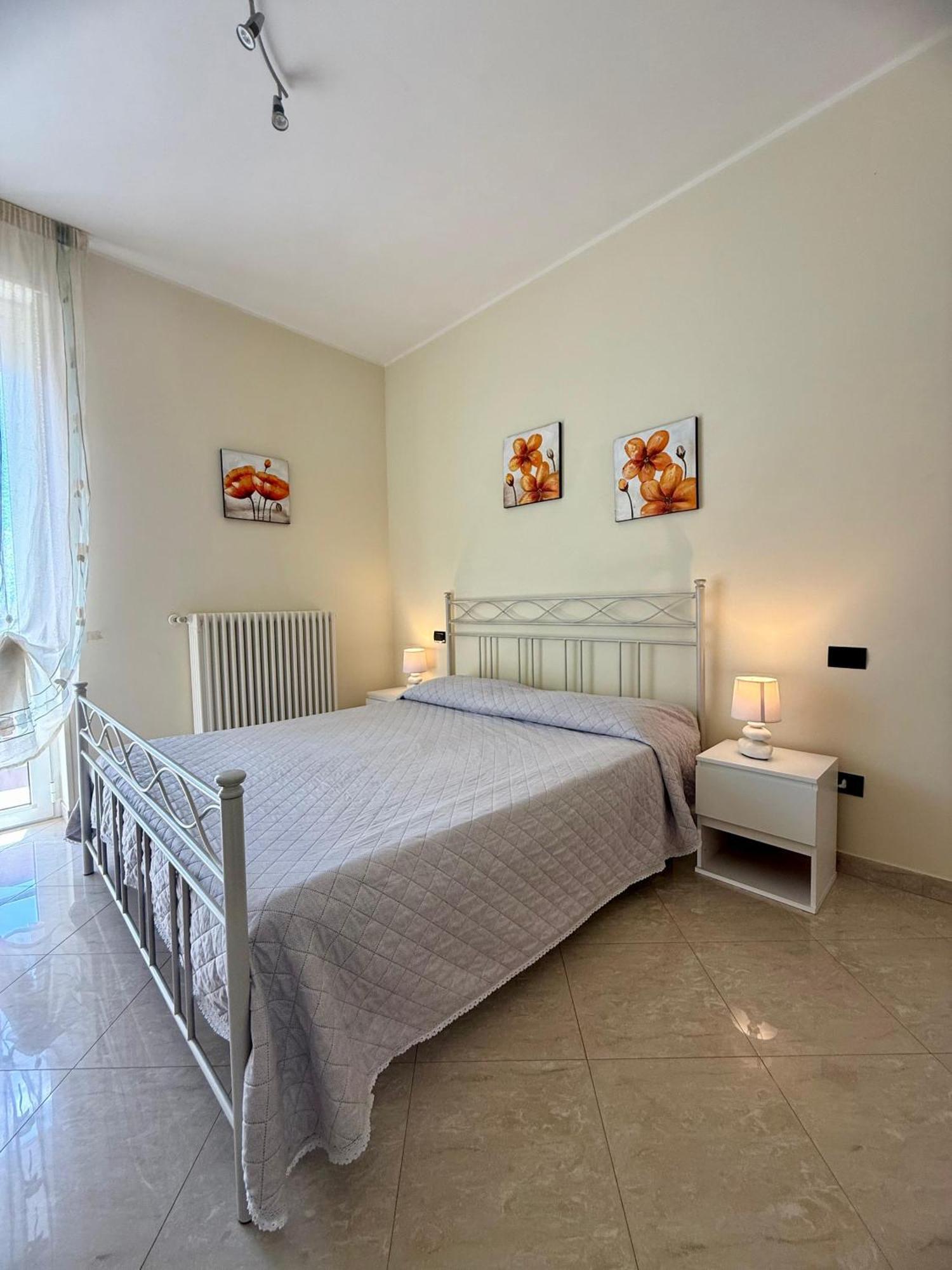Cielo Stellato Apartments Полиняно а Маре Екстериор снимка