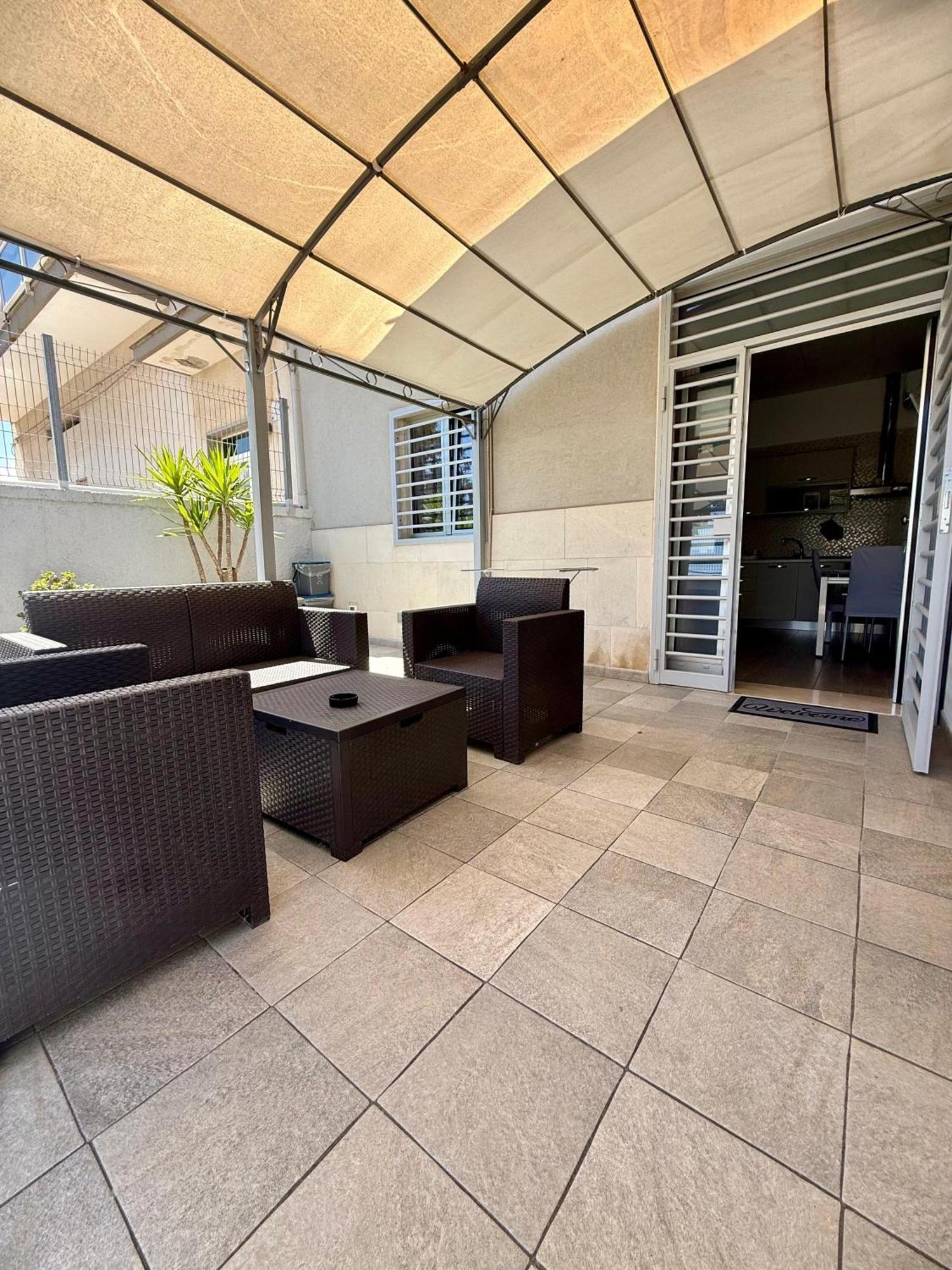 Cielo Stellato Apartments Полиняно а Маре Екстериор снимка