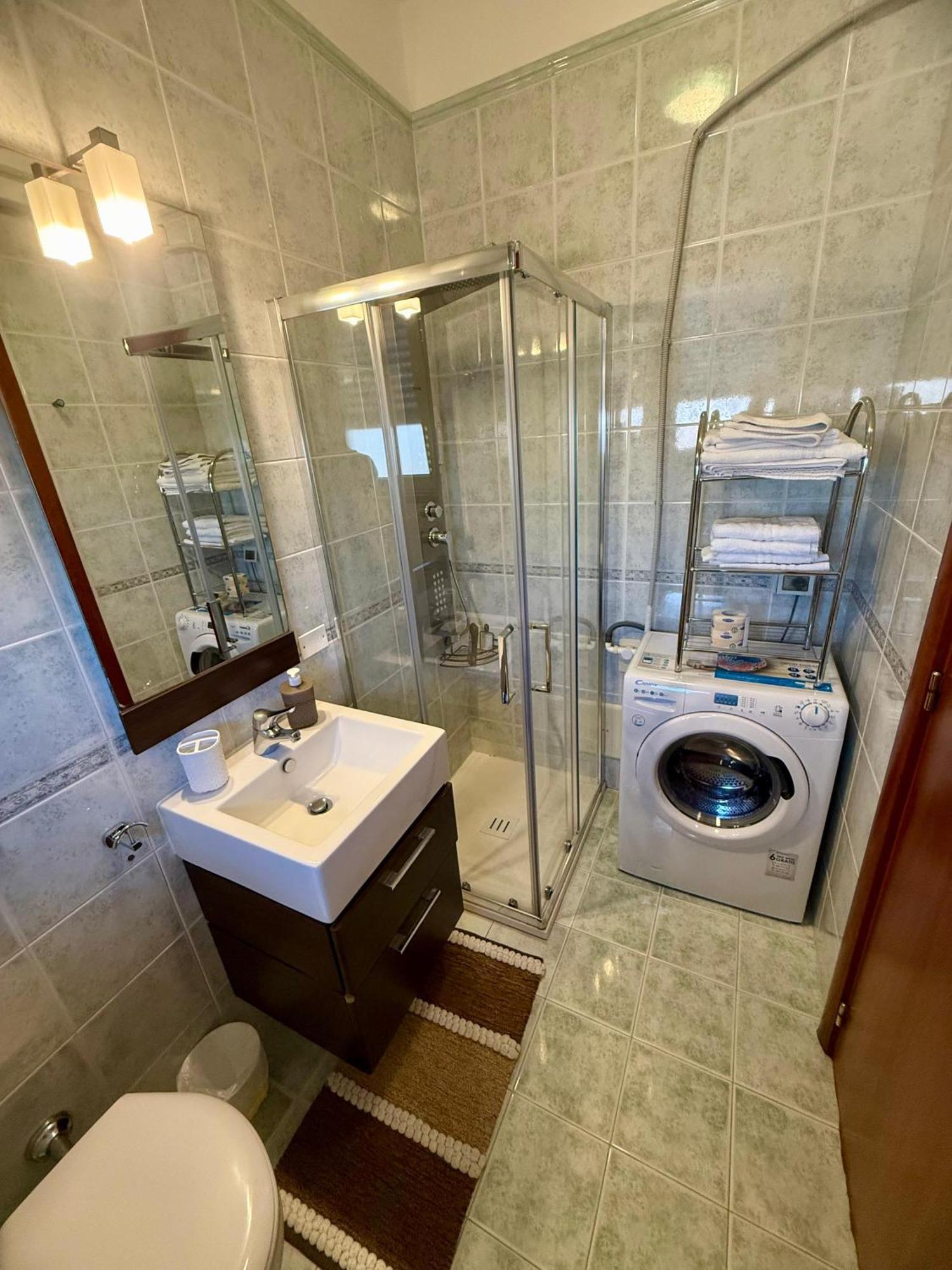 Cielo Stellato Apartments Полиняно а Маре Екстериор снимка